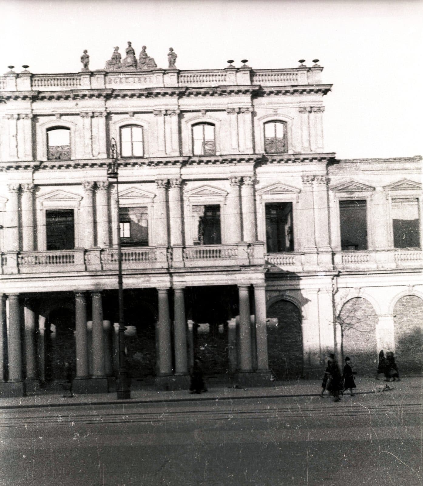 Pałac Kultury i Nauki, 1944
